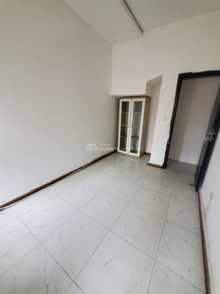 a Spacious Mini Flat, Orchid Road, Royal Pine Estate Gate 1, Lekki, Lagos, Mini Flat (room and Parlour) for Rent