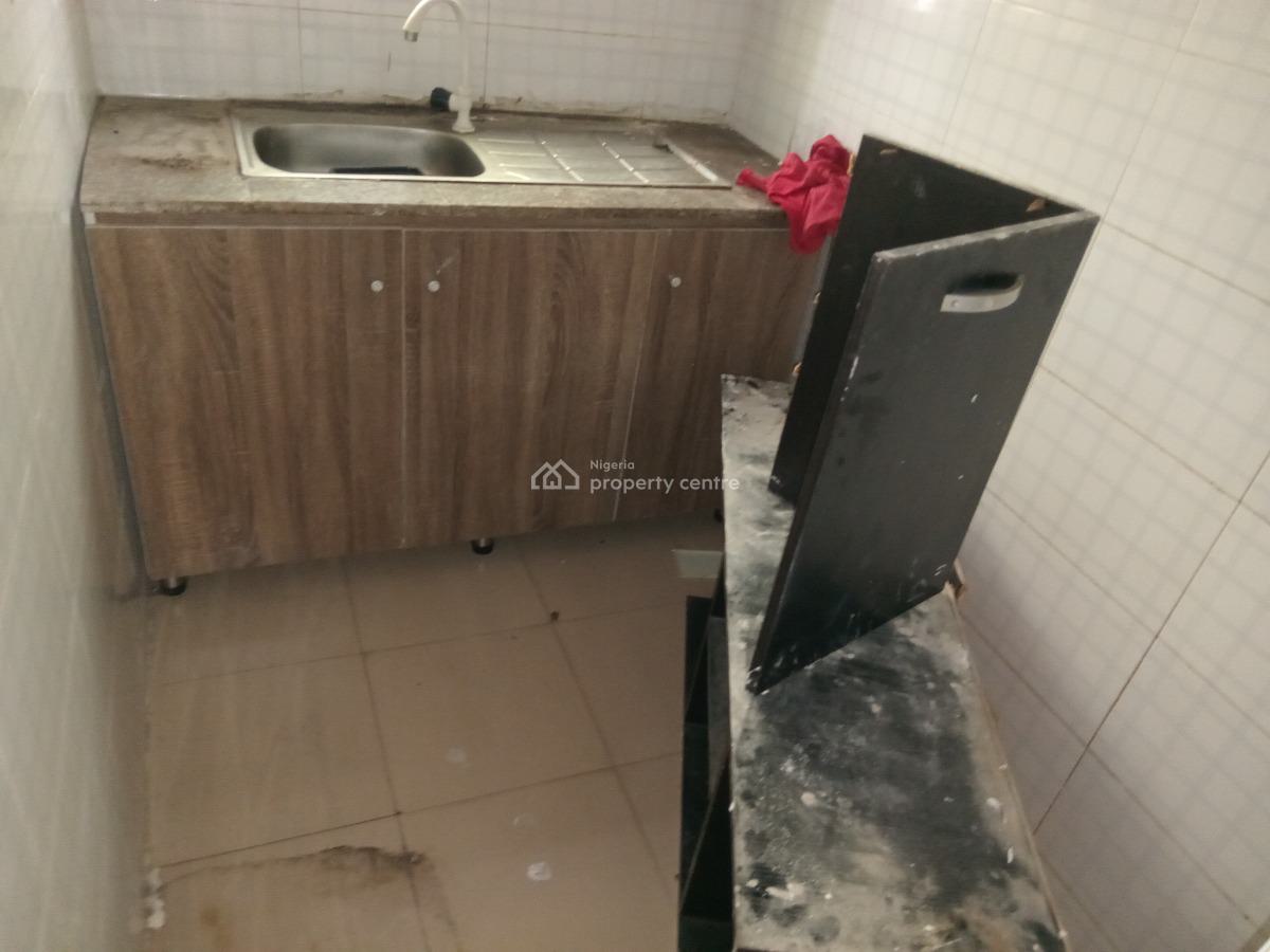 2bedroom Flat Upstairs, Sangotedo Thera Annex Ogombo Road, Ajah, Lagos, Flat / Apartment for Rent