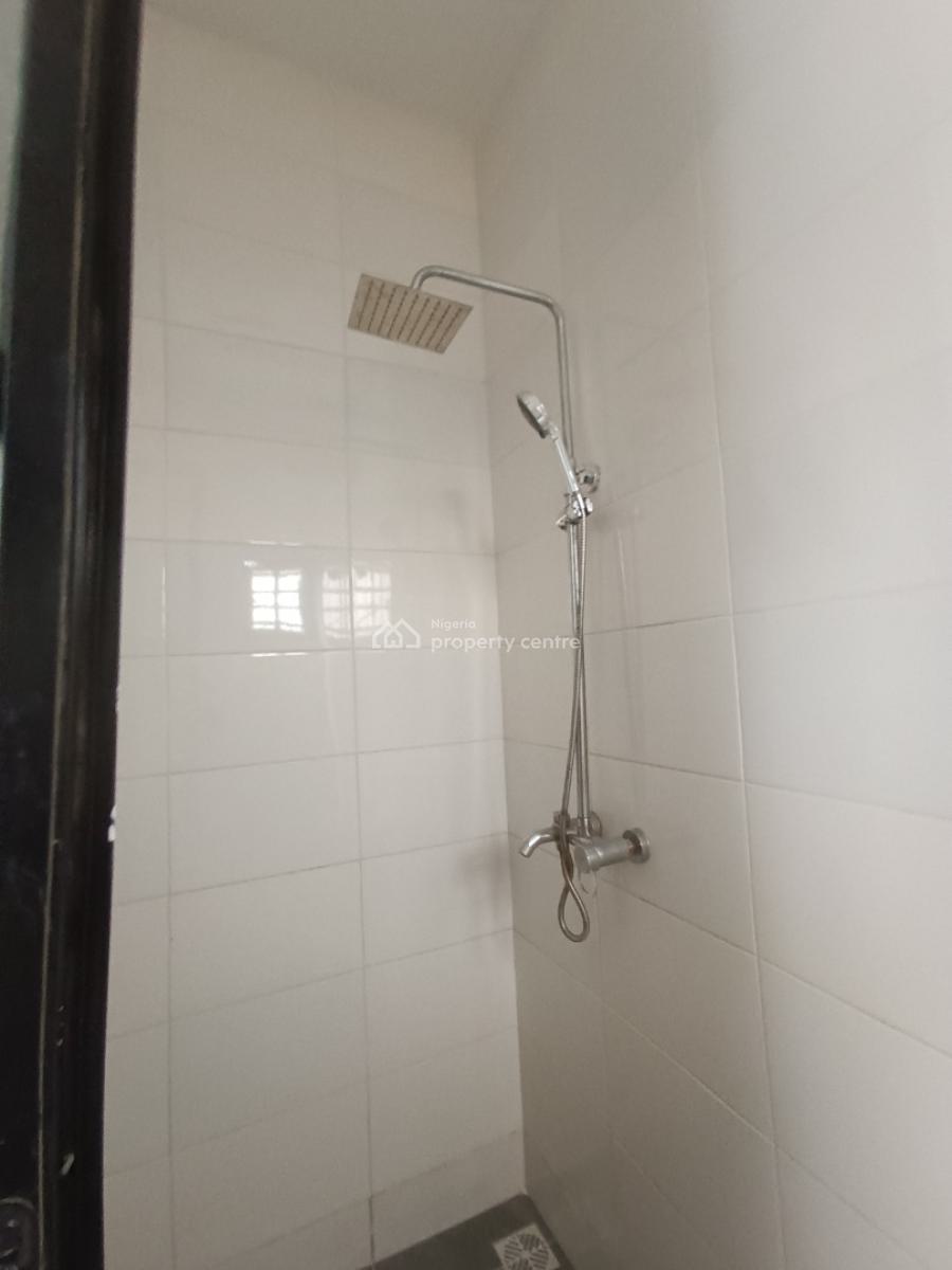 a Well Built Room and Parlor, Before Novare  Shoprite Ajah, Lekki Phase 2, Lekki, Lagos, Mini Flat (room and Parlour) for Rent