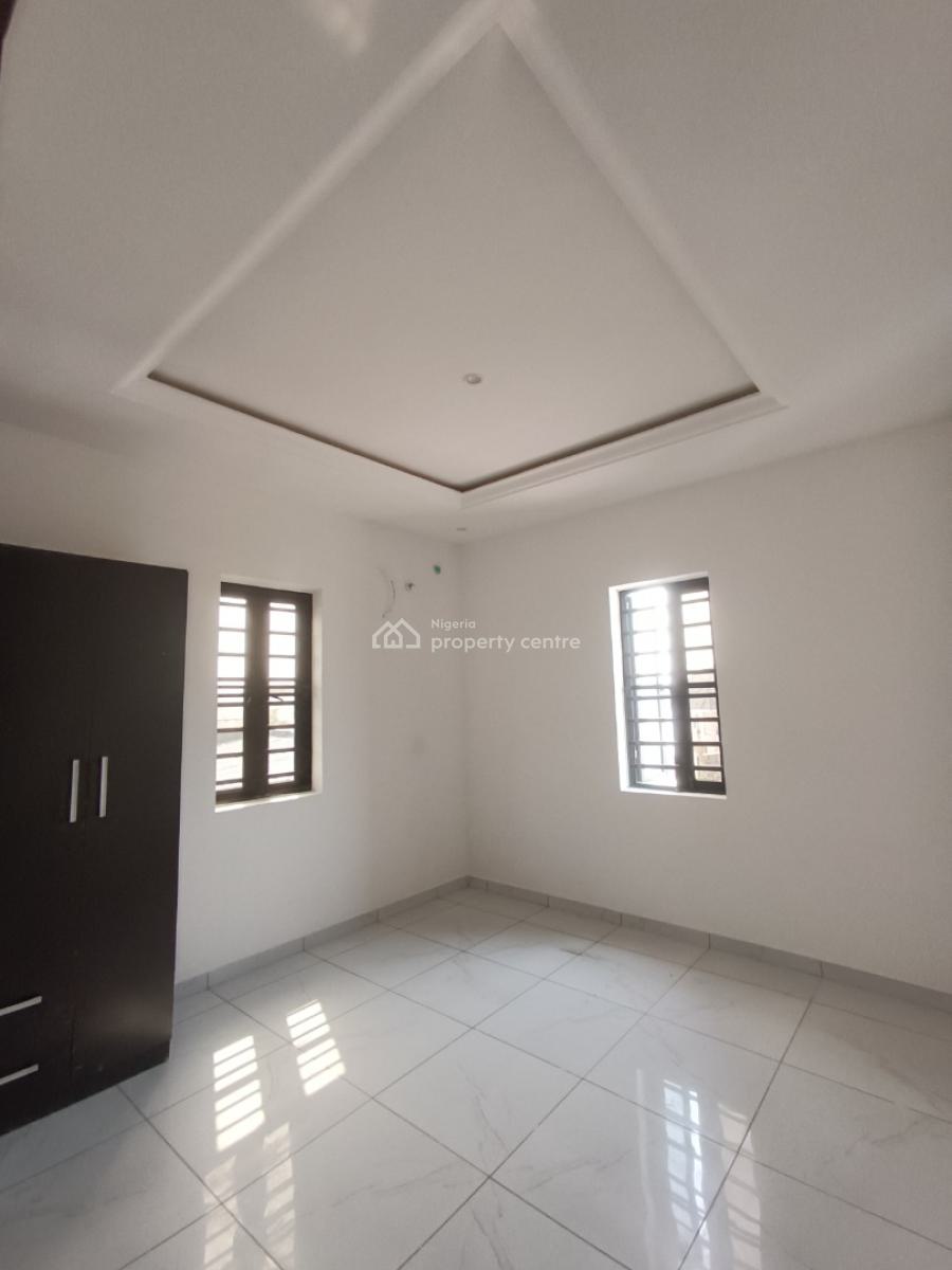 a Well Built Room and Parlor, Before Novare  Shoprite Ajah, Lekki Phase 2, Lekki, Lagos, Mini Flat (room and Parlour) for Rent