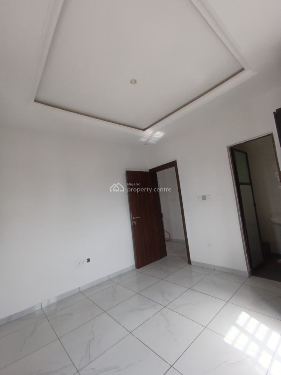 a Well Built Room and Parlor, Before Novare  Shoprite Ajah, Lekki Phase 2, Lekki, Lagos, Mini Flat (room and Parlour) for Rent