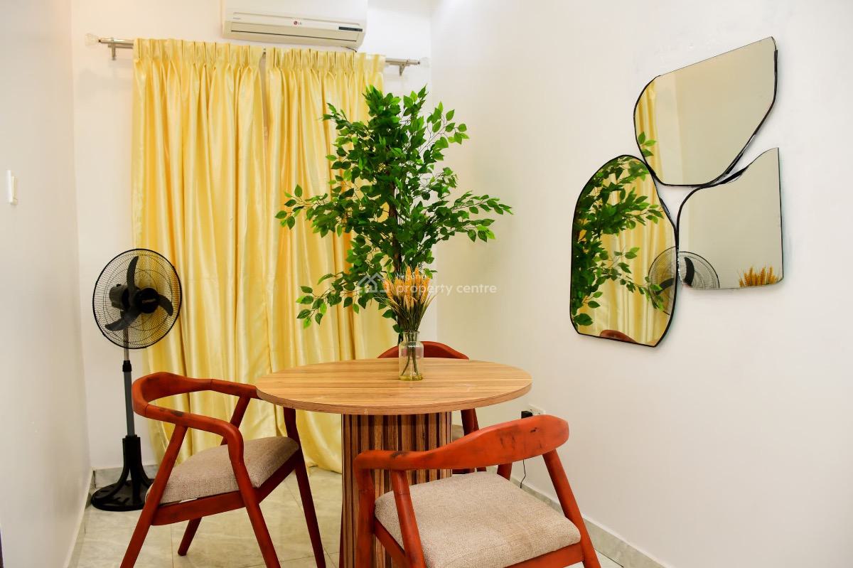 Neat  2 Bedrooms Apartment with Modern Facilities, River Park Estate, Lugbe District, Abuja, Flat / Apartment Short Let