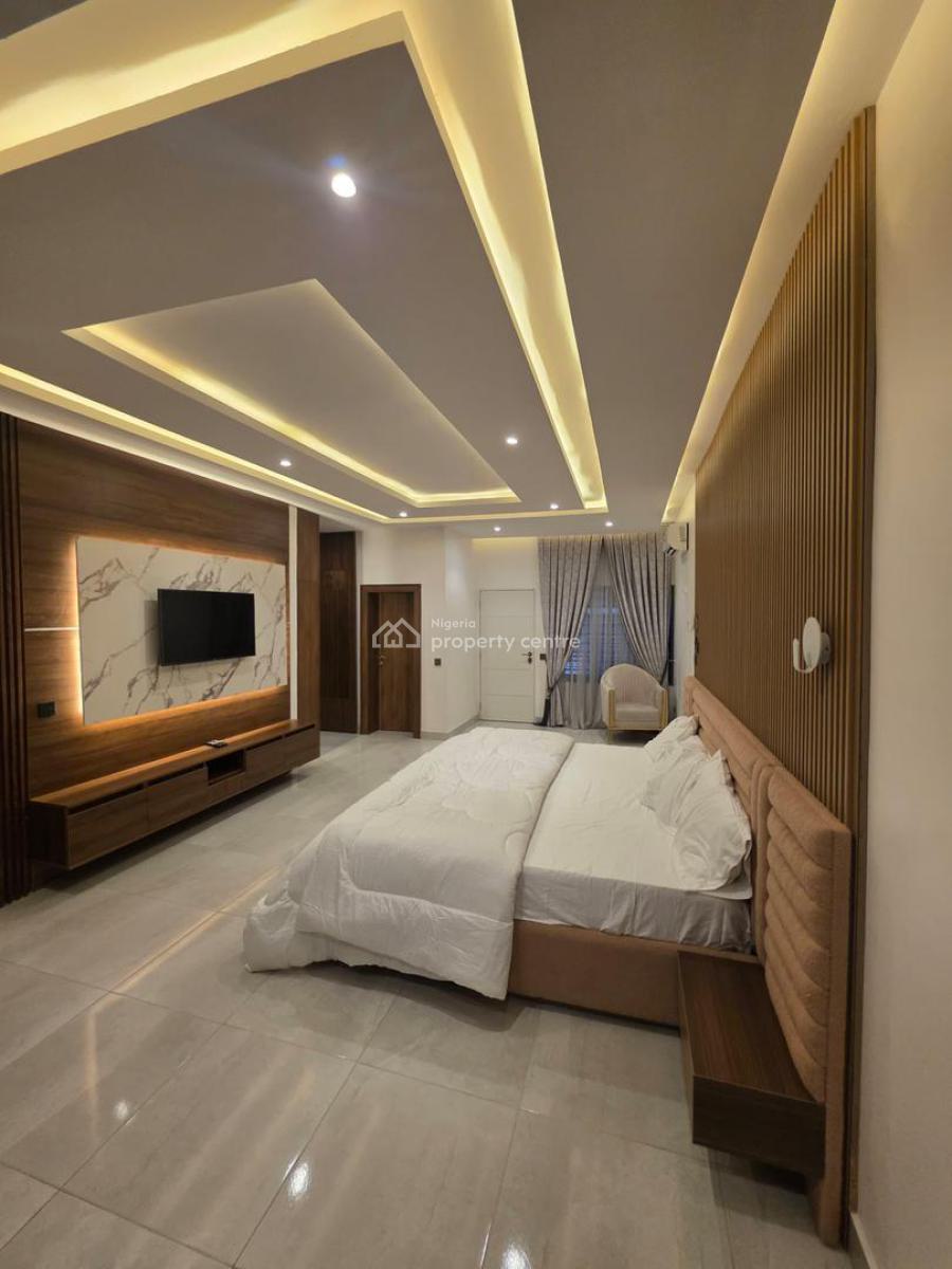 Our Luxury and Stylishly Furnished 3-bedroom with a Dedicate, Guzape District, Abuja, House Short Let