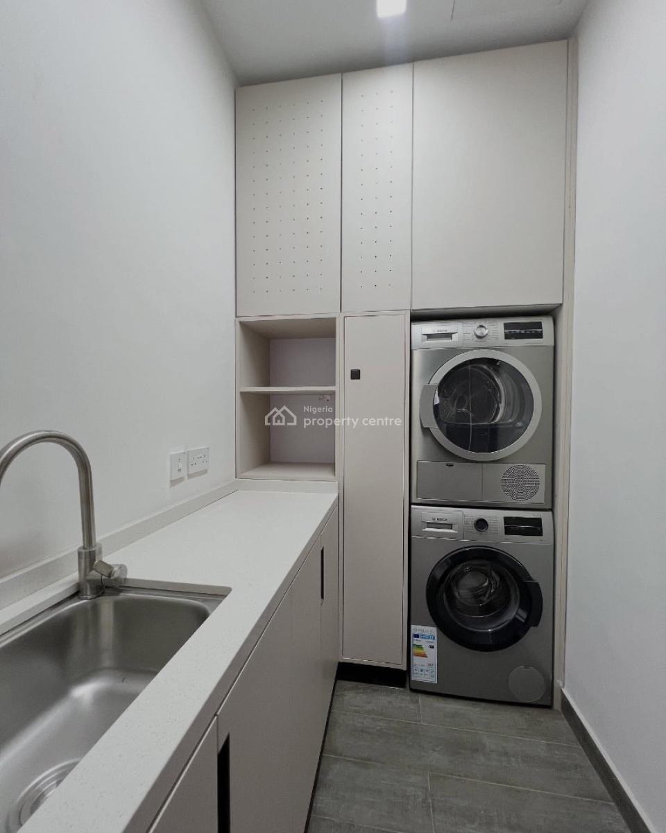Luxurious 4 Bedroom Apartment with a Maids Room, Ikoyi, Lagos, Block of Flats for Sale