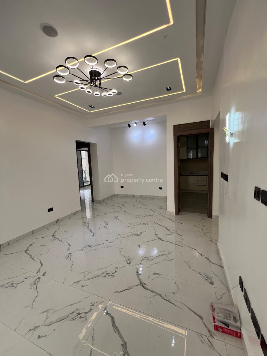 Super Luxury 3-bedroom Apartment with an Elevator and a Swimming Pool, Lekki Phase 1, Lekki, Lagos, Flat / Apartment for Rent