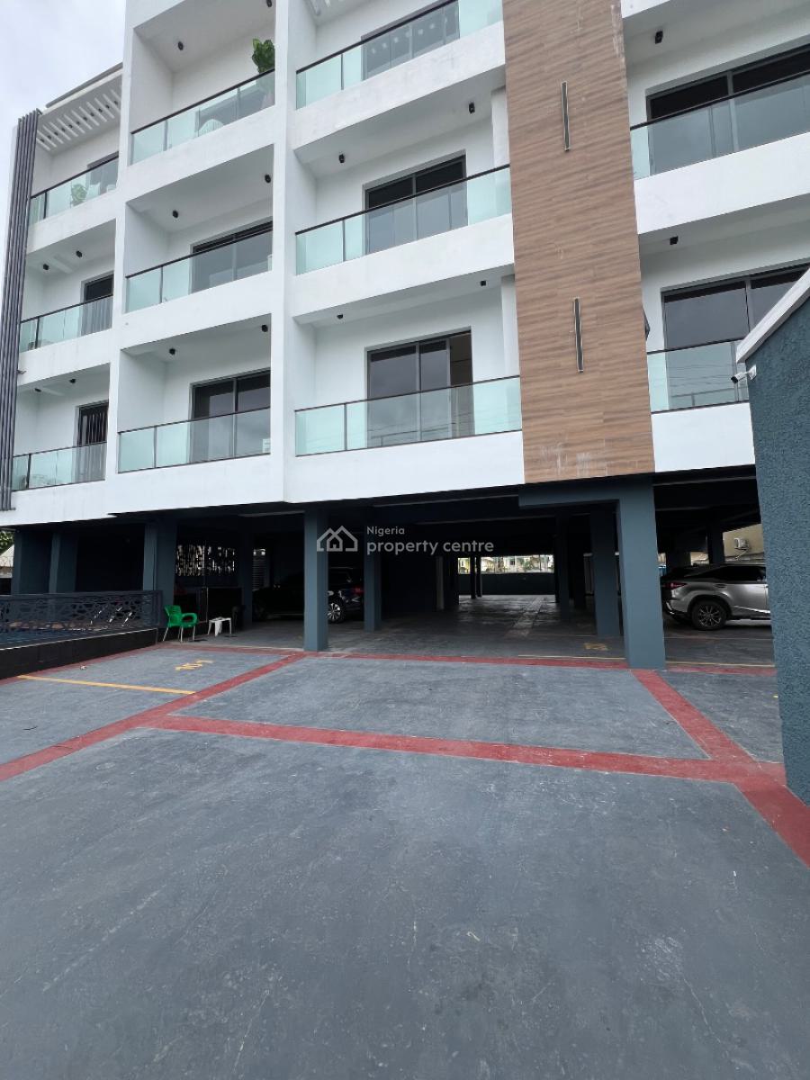 Super Luxury 3-bedroom Apartment with an Elevator and a Swimming Pool, Lekki Phase 1, Lekki, Lagos, Flat / Apartment for Rent