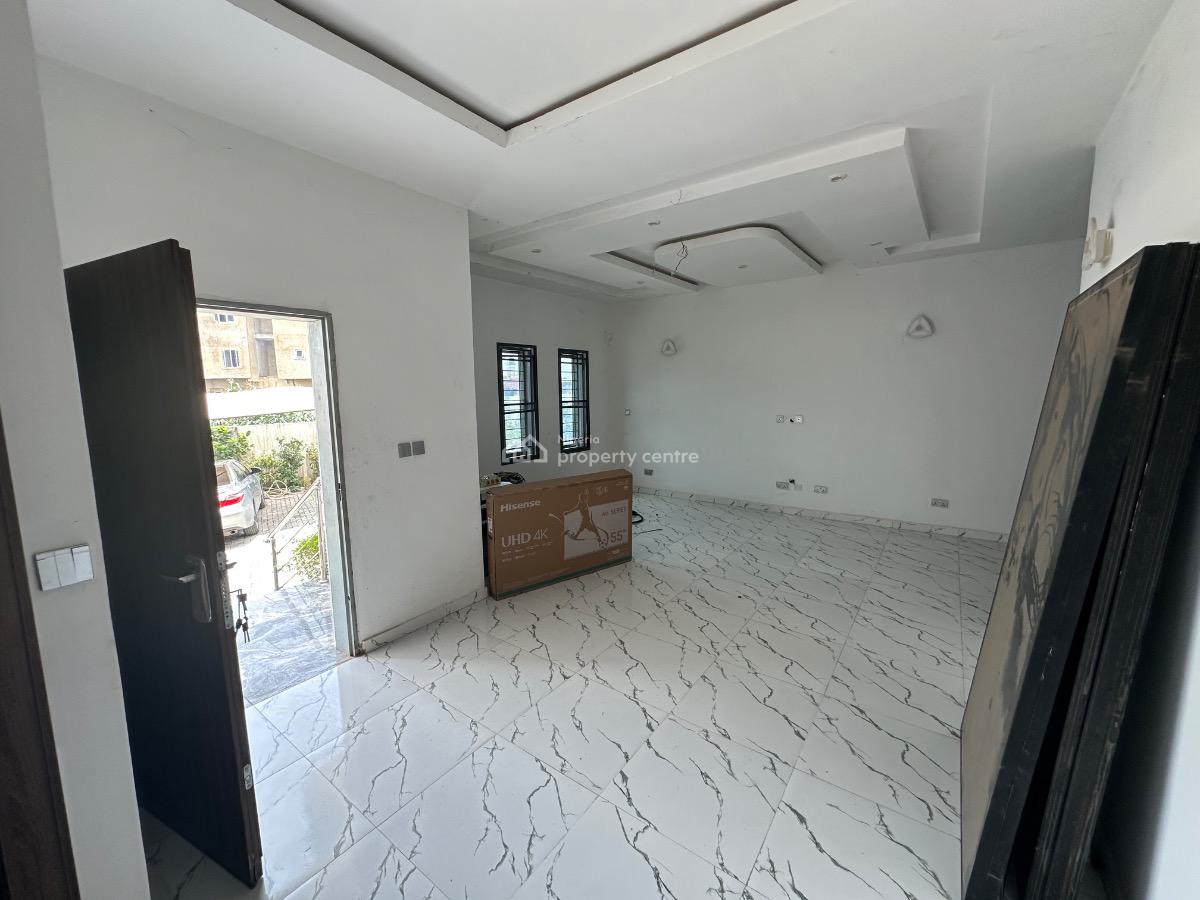Luxury 4 Bedroom Terrace Duplex with Bq, Guzape District, Abuja, Terraced Duplex for Sale