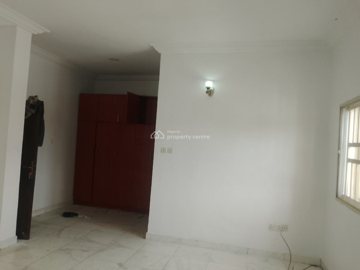 Spacious 3 Bedroom Flat, Sangotedo, Ajah, Lagos, Flat / Apartment for Rent