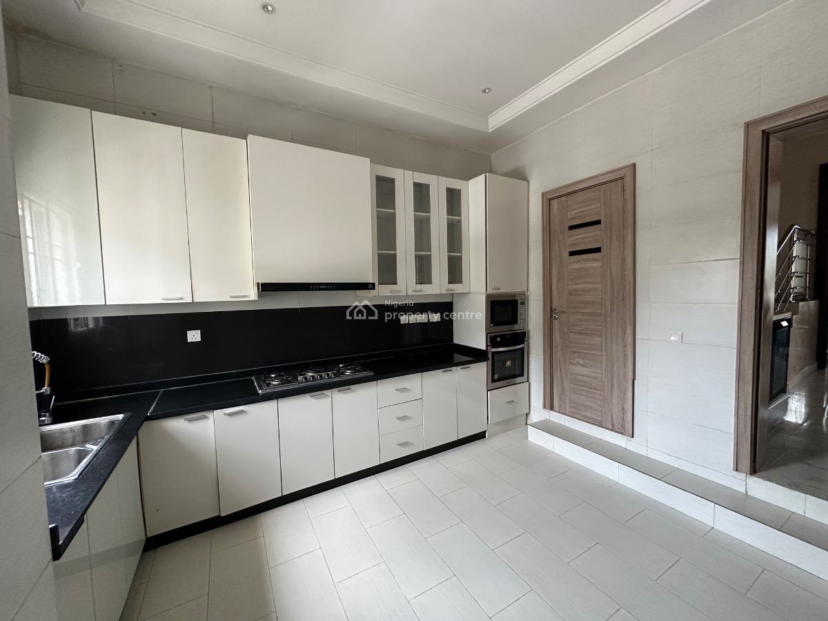 Luxury 4 Bedroom Terrace Duplex with Bq, Guzape District, Abuja, Terraced Duplex for Sale