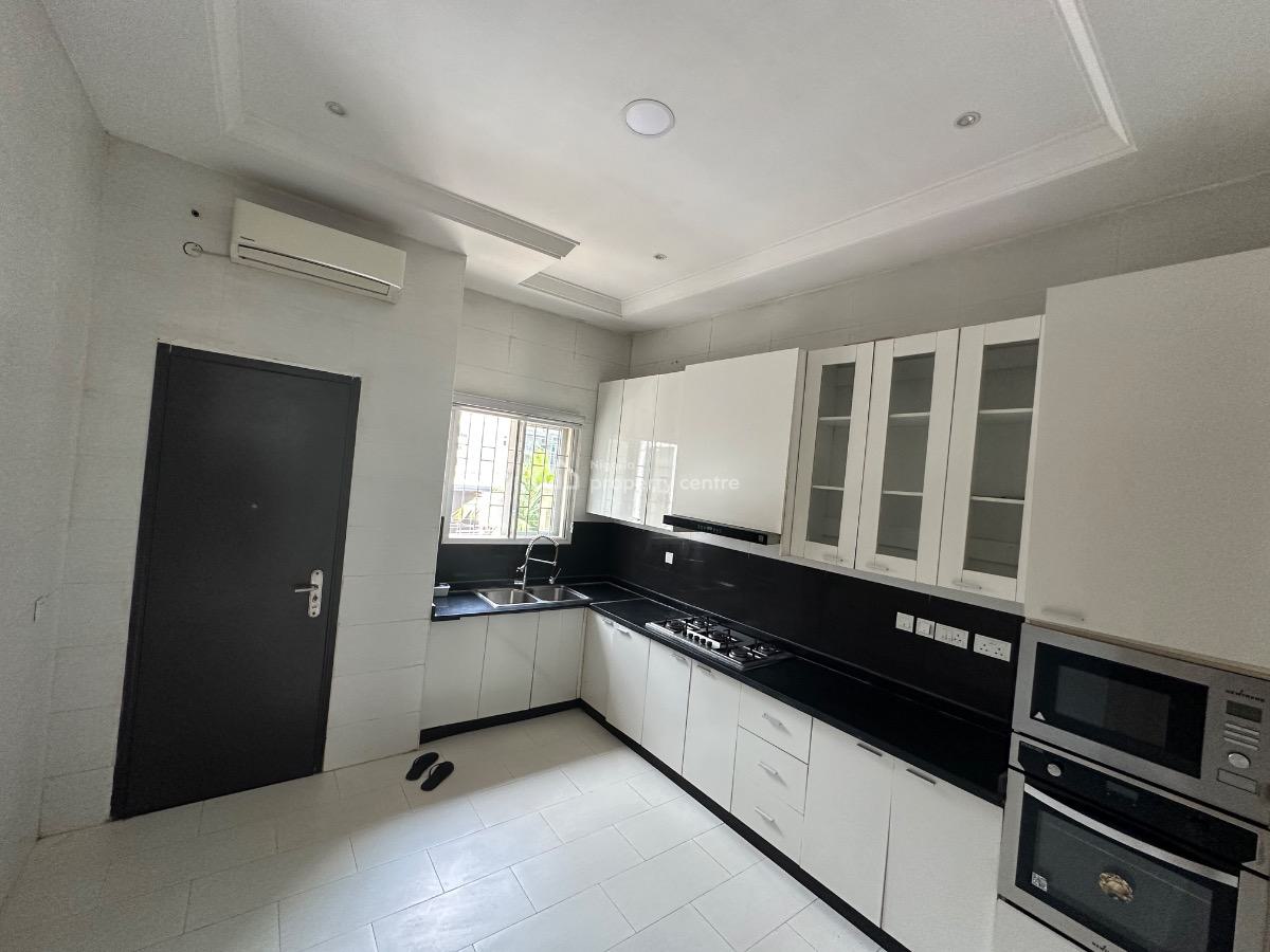 Luxury 4 Bedroom Terrace Duplex with Bq, Guzape District, Abuja, Terraced Duplex for Sale