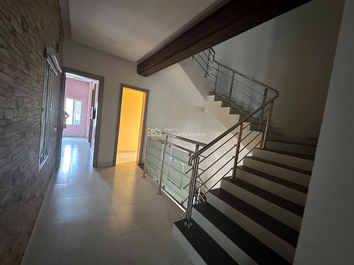 Luxury 4 Bedroom Terrace Duplex with Bq, Guzape District, Abuja, Terraced Duplex for Sale