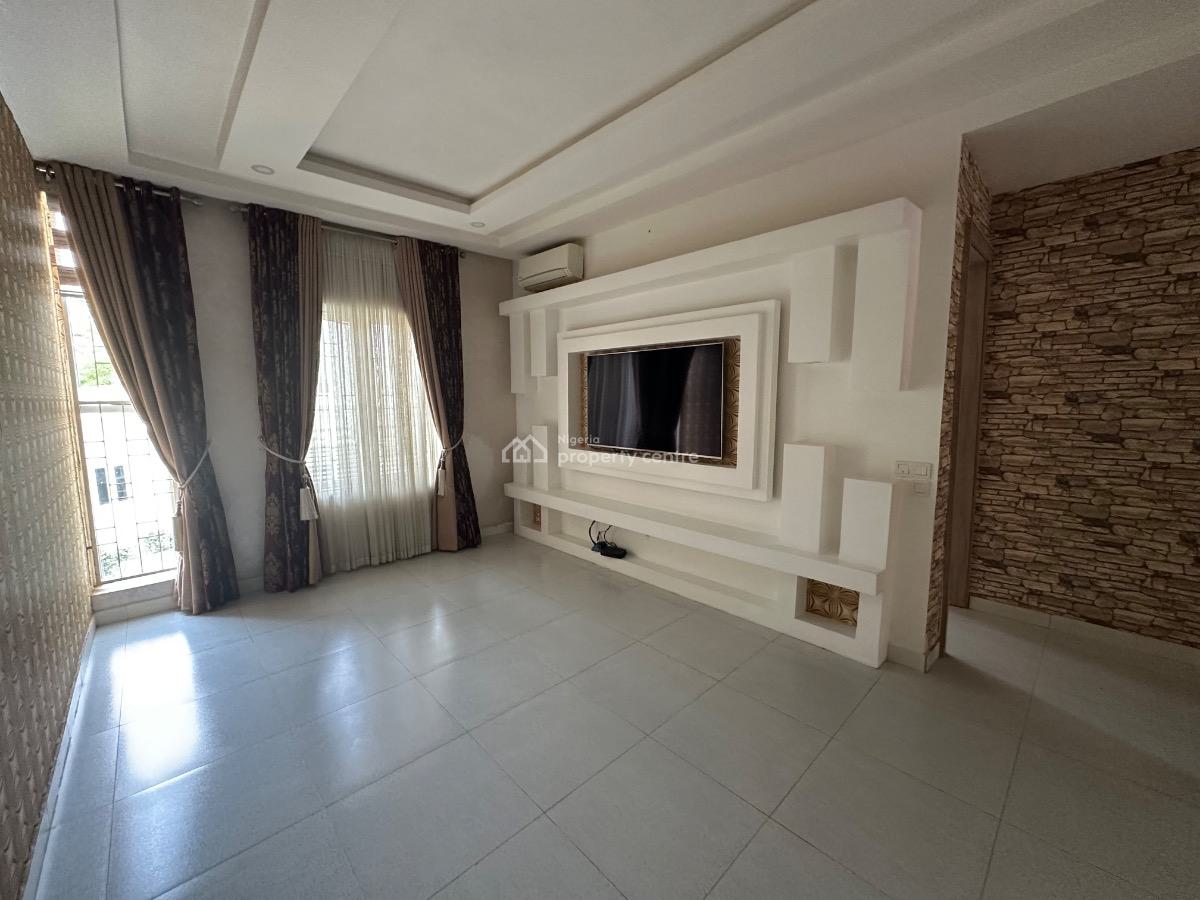 Luxury 4 Bedroom Terrace Duplex with Bq, Guzape District, Abuja, Terraced Duplex for Sale