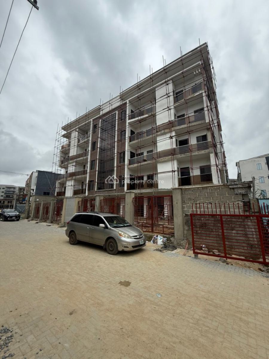Stunning 4 Bedroom Apartment in a Secured Vicinity, Lekki Phase 1, Lekki, Lagos, Flat / Apartment for Sale