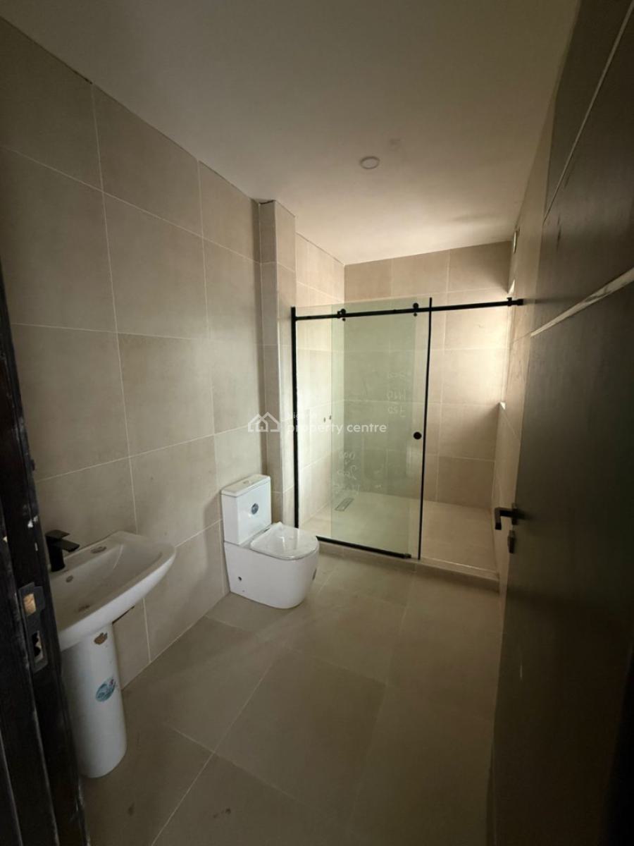 Stunning 4 Bedroom Apartment in a Secured Vicinity, Lekki Phase 1, Lekki, Lagos, Flat / Apartment for Sale