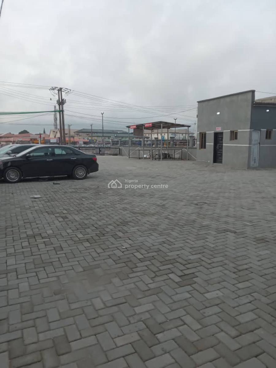 Shop Space for in a Nice Environment, Awoyaya, Ibeju Lekki, Lagos, Shop for Rent
