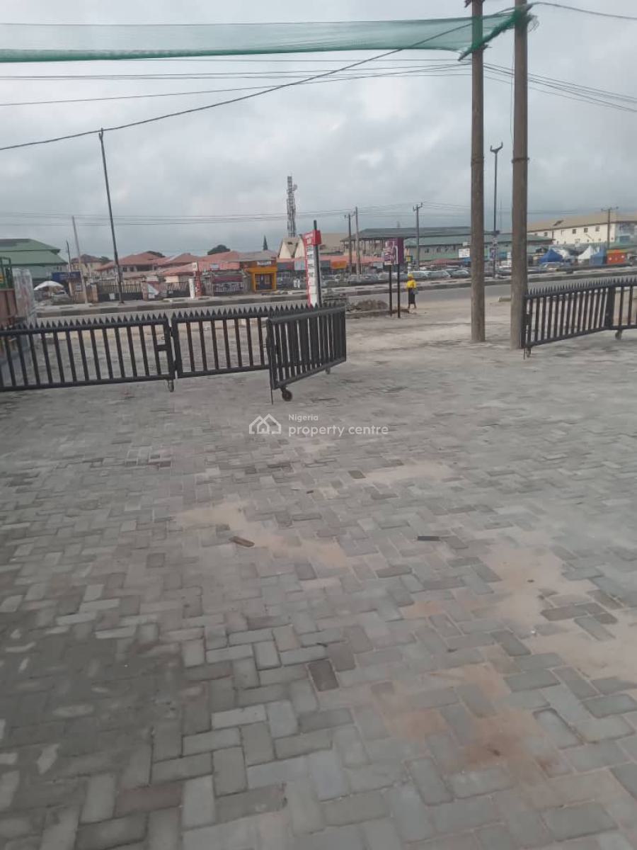 Shop Space for in a Nice Environment, Awoyaya, Ibeju Lekki, Lagos, Shop for Rent