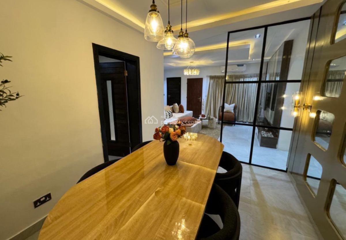 Exquisite 2 Bedroom Apartment, Freedom Way Lekki Phase 1, Lekki Phase 1, Lekki, Lagos, Flat / Apartment Short Let