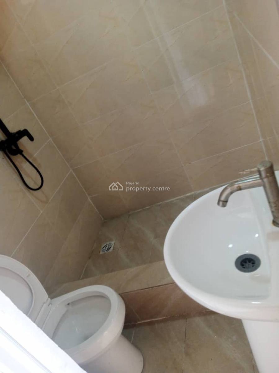 4 Bedrooms Detached Duplex with Bq, Bare Estate Chevron Lekki, Lekki, Lagos, Detached Duplex for Sale