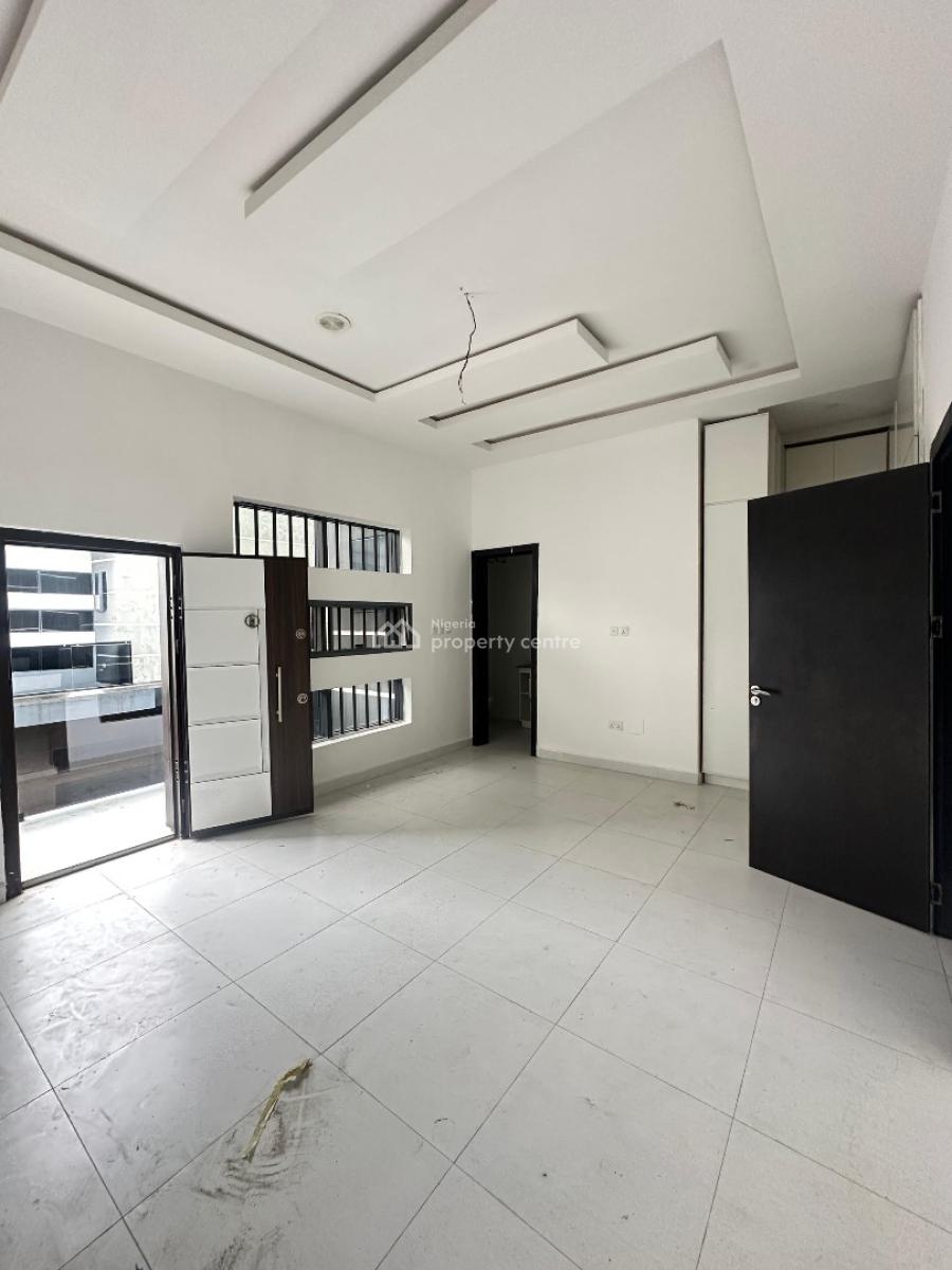 Spacious 4 Bedroom Semi-detached Duplex with Bq  in a Secure Estate, Chevron, Lekki, Lagos, Semi-detached Duplex for Sale
