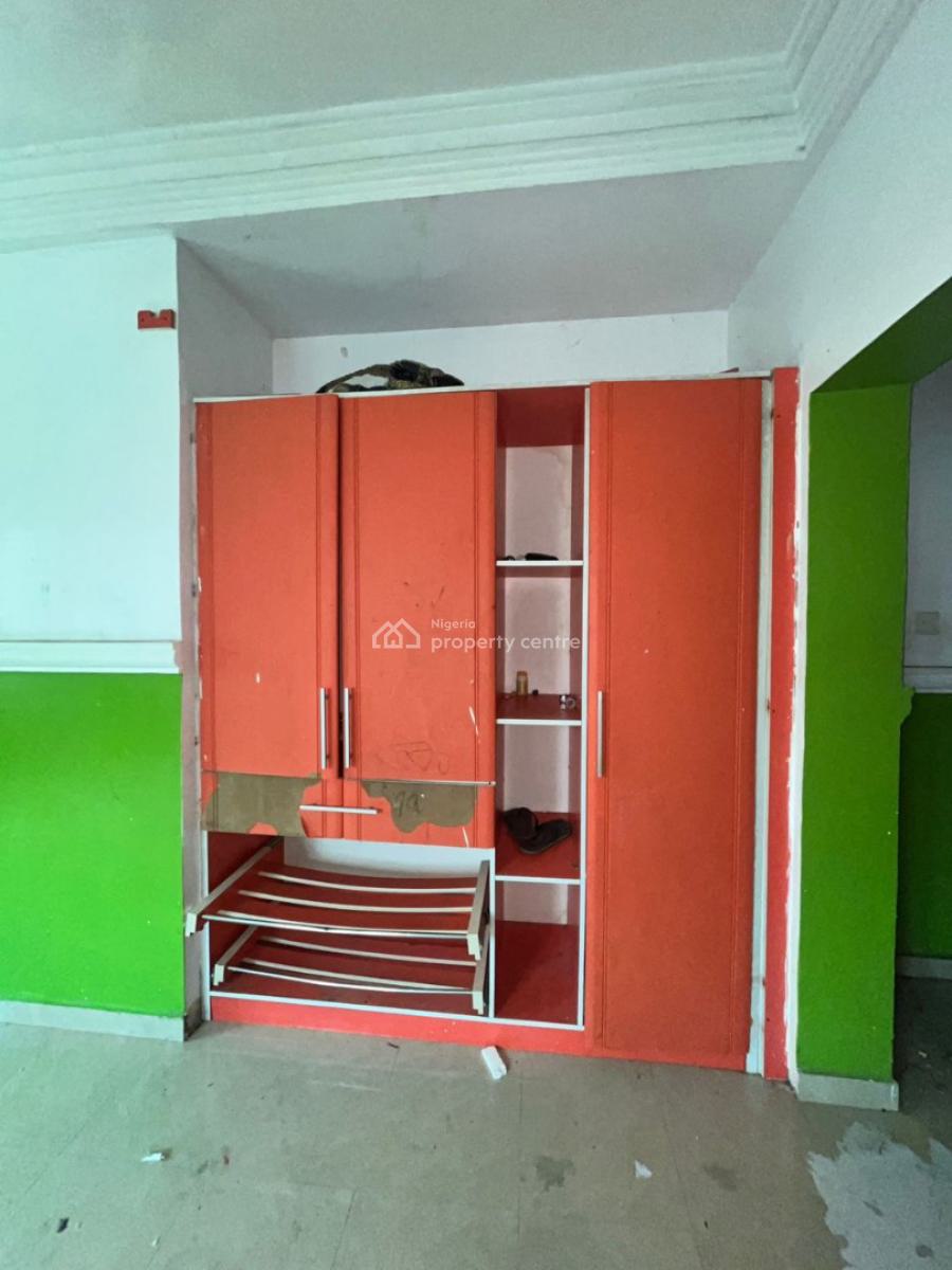 1 Bedroom Shared Apartment, Ikota, Lekki, Lagos, Self Contain (single Rooms) for Rent