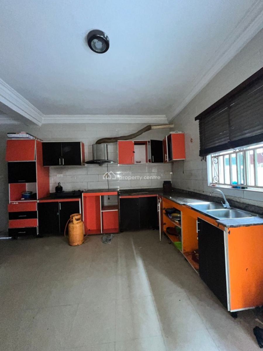 1 Bedroom Shared Apartment, Ikota, Lekki, Lagos, Self Contain (single Rooms) for Rent