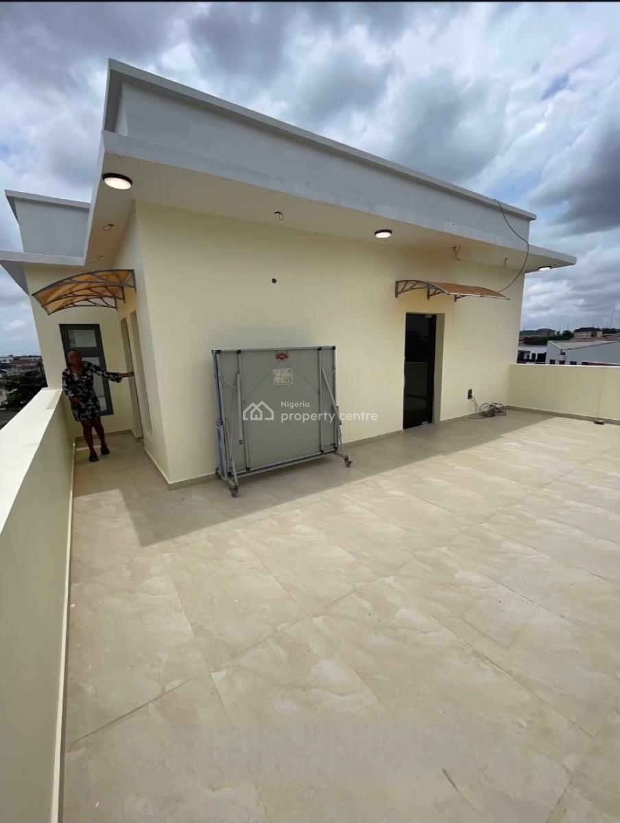 5 Bedroom Mansion with a Pool Rooftop Bq, Maryland Ikeja, Maryland, Lagos, Detached Duplex for Sale
