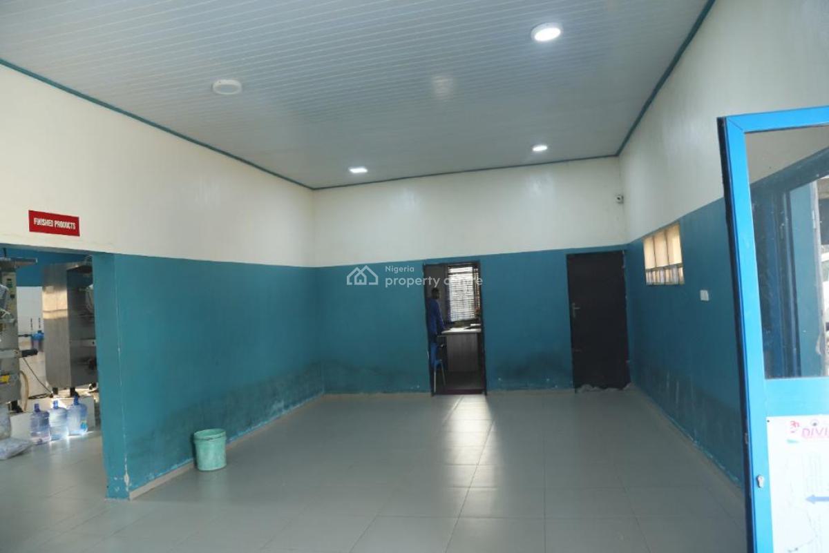 Pure Water Factory Built on 697aqm, Bogije, Bogije, Ibeju Lekki, Lagos, Factory for Sale