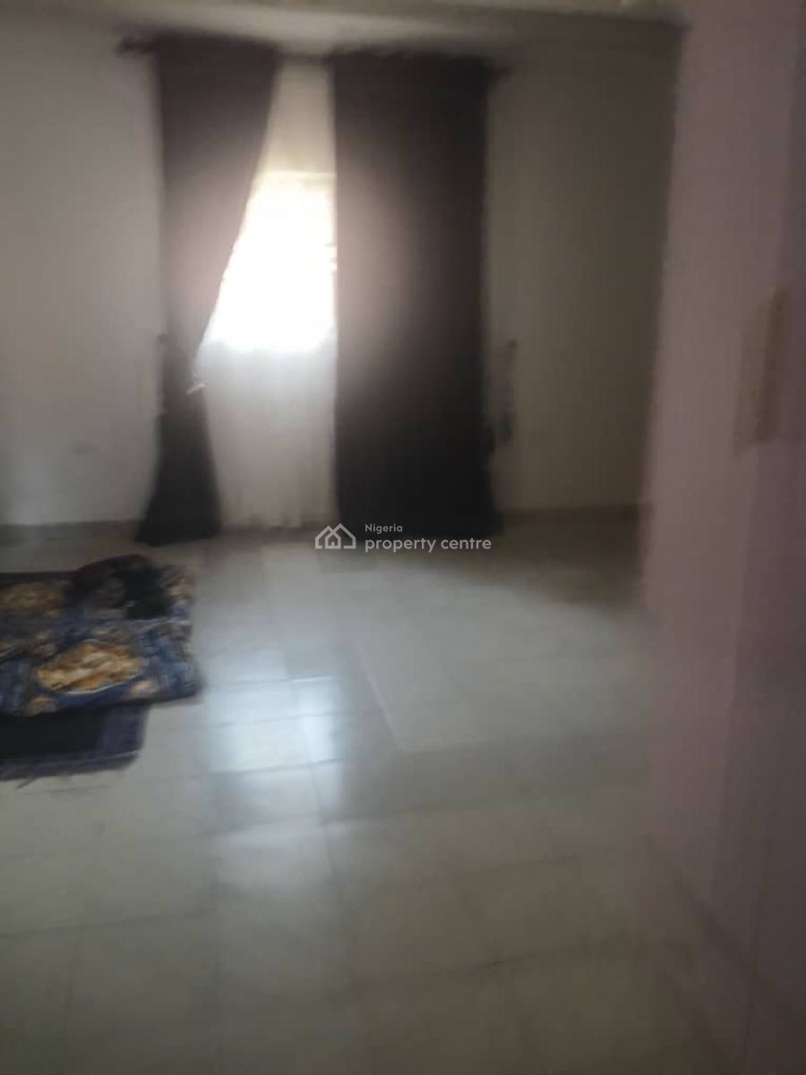 Standard 1 Bedroom Bq, Off 2nd Avenue, Gwarinpa, Abuja, Mini Flat (room and Parlour) for Rent