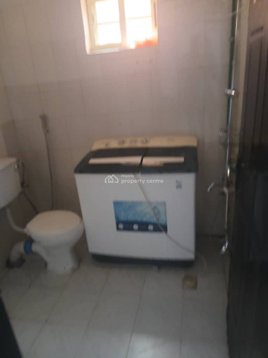 Standard 1 Bedroom Bq, Off 2nd Avenue, Gwarinpa, Abuja, Mini Flat (room and Parlour) for Rent