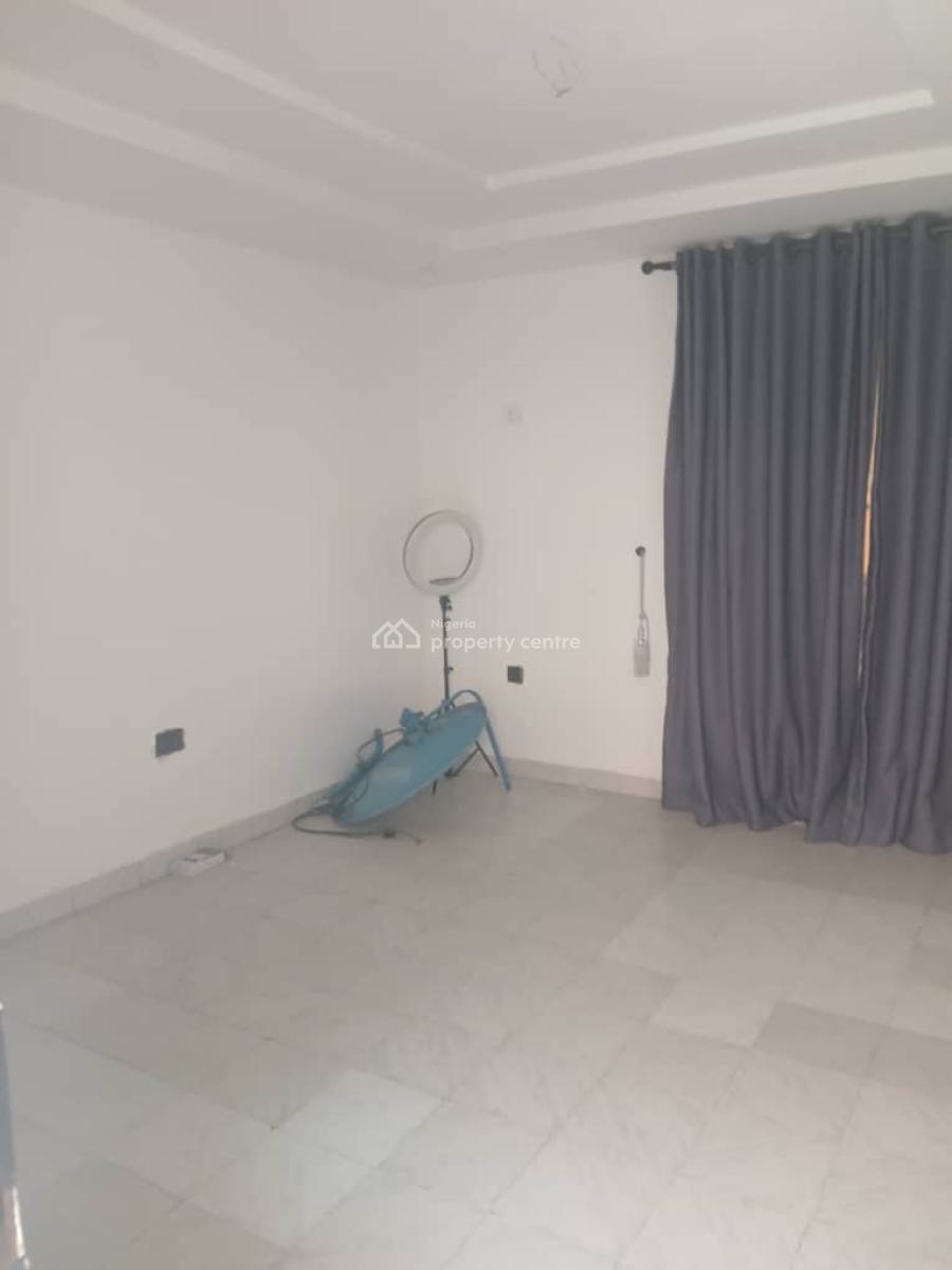 Standard 1 Bedroom Bq, Off 2nd Avenue, Gwarinpa, Abuja, Mini Flat (room and Parlour) for Rent