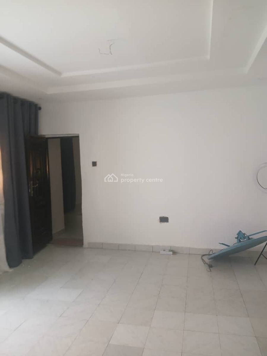 Standard 1 Bedroom Bq, Off 2nd Avenue, Gwarinpa, Abuja, Mini Flat (room and Parlour) for Rent