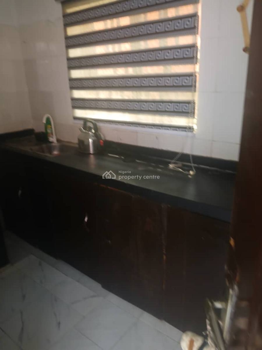 Standard 1 Bedroom Bq, Off 2nd Avenue, Gwarinpa, Abuja, Mini Flat (room and Parlour) for Rent