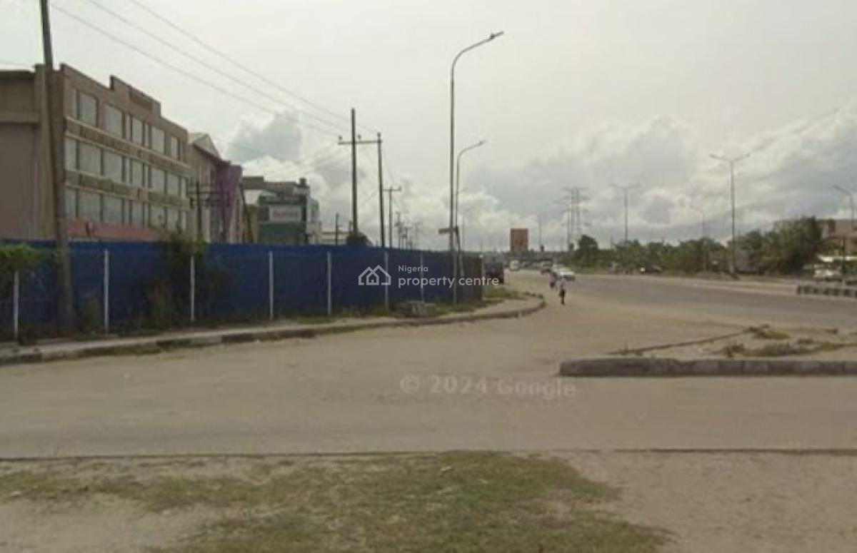 Commercial Land Measuring 1,429sqm, Spg Busstop, Beside Igbo-efon, Lekki Expressway, Lekki, Lagos, Commercial Land for Sale