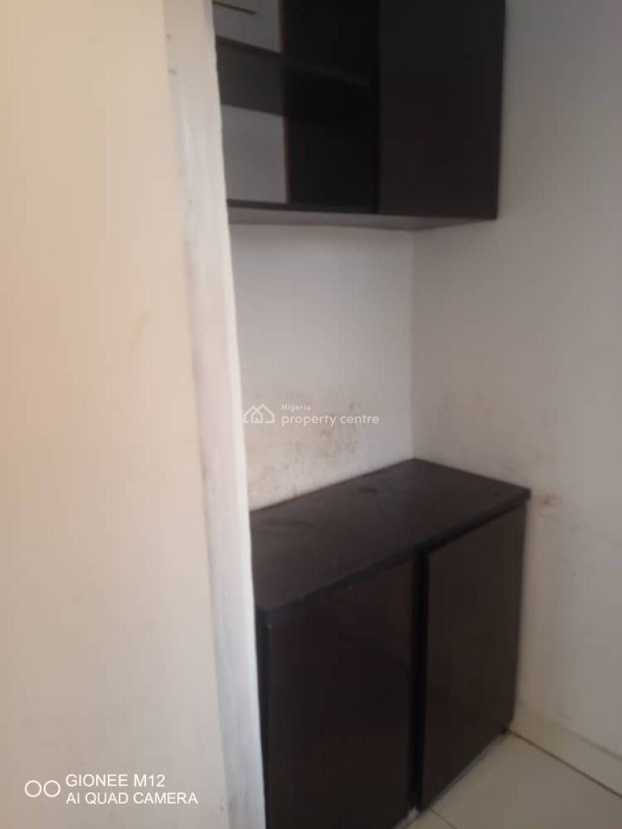 Serviced 1 Room Self-contained Apartment, Off Ligali Ayorinde Street, Victoria Island (vi), Lagos, Self Contain (single Rooms) for Rent