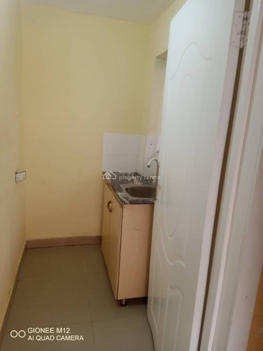 Serviced 1 Room Self-contained Apartment, Off Ligali Ayorinde Street, Victoria Island (vi), Lagos, Self Contain (single Rooms) for Rent