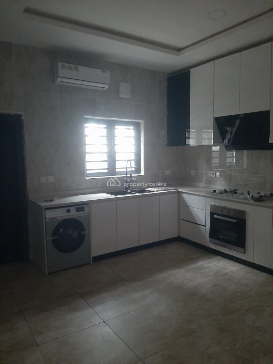 Serviced with 24/7 Power Supply 4 Bedroom En-suite Townhouse with Fitt, Victoria Island (vi), Lagos, Terraced Duplex for Rent