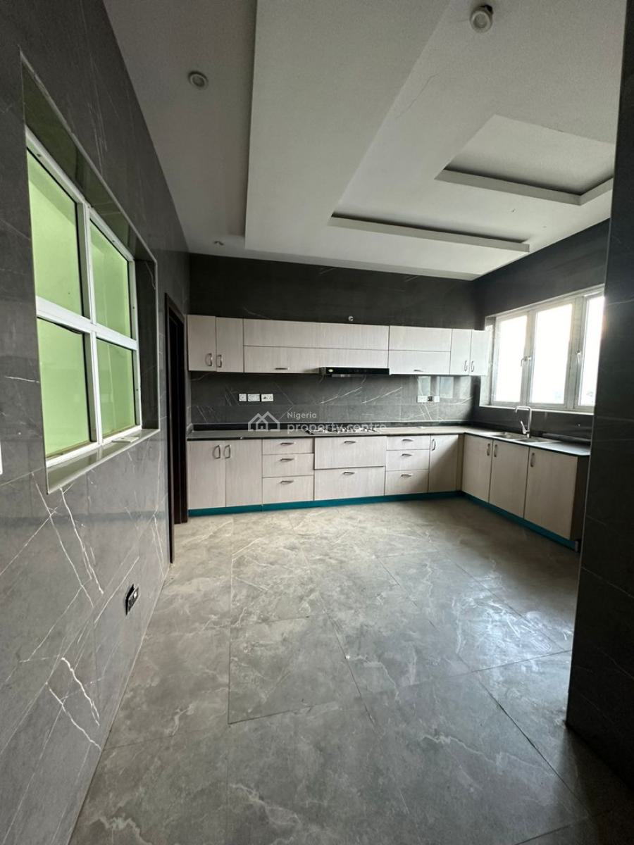 Contemporary 3 Bedroom Spacious & Serviced Apartment ,inside an Estate, Jahi, Abuja, Flat / Apartment for Sale