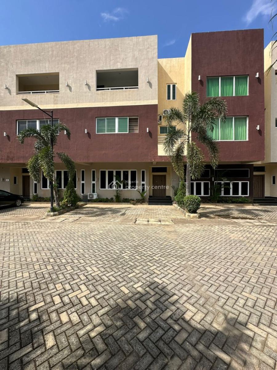 Contemporary 3 Bedroom Spacious & Serviced Apartment ,inside an Estate, Jahi, Abuja, Flat / Apartment for Sale
