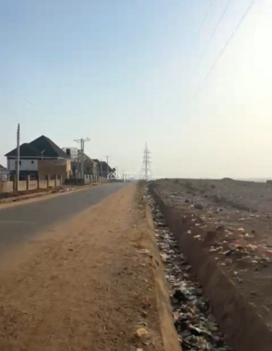 2.27hectares Residential Land on a Tarred Road in Kukwaba, Kukwaba, Abuja, Residential Land for Sale