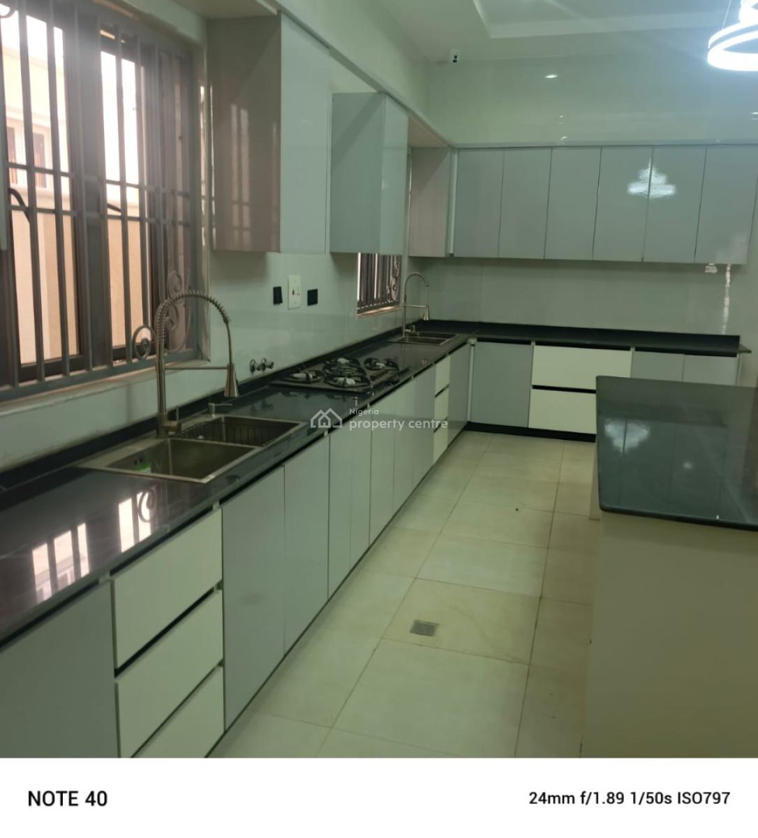 a Luxury 3 Bedroom Block of Flats in an Estate on Tarred Road., Area 1 Axis., Durumi, Abuja, Flat / Apartment for Rent