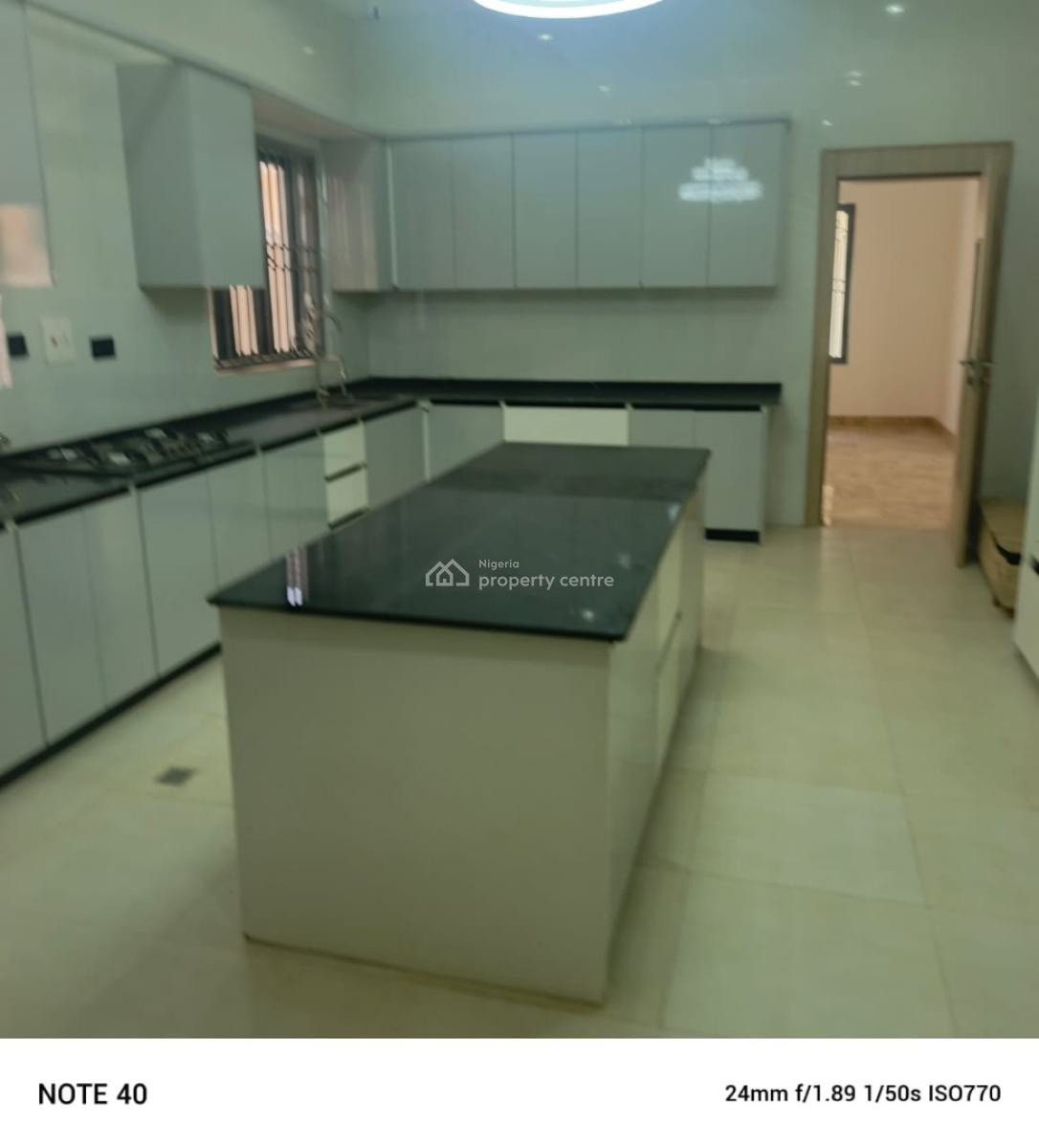 a Luxury 3 Bedroom Block of Flats in an Estate on Tarred Road., Area 1 Axis., Durumi, Abuja, Flat / Apartment for Rent