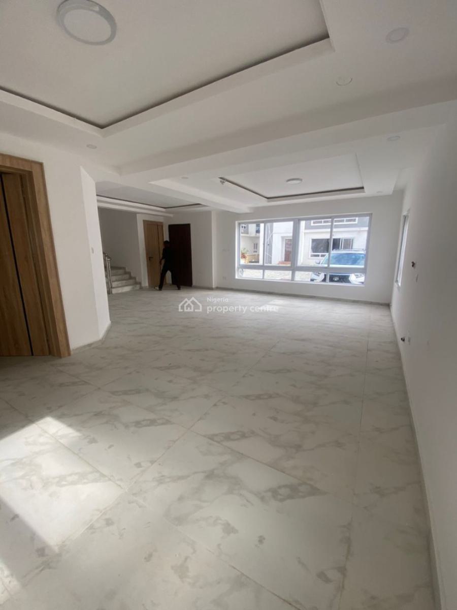6 Bedroom Detached House with Room Bq, Osapa, Lekki, Lagos, Detached Duplex for Rent