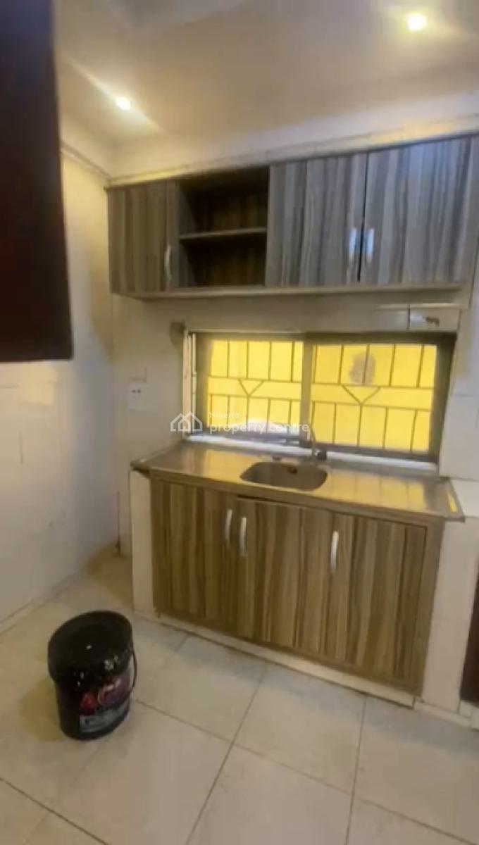 Executive, Very Decent and Standard 3-bedroom Ground Floor Flat Real, Pako, Akoka, Yaba, Lagos, Flat / Apartment for Rent