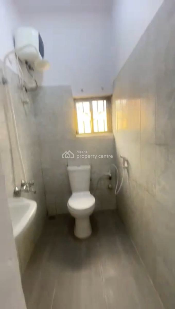 Executive, Very Decent and Standard 3-bedroom Ground Floor Flat Real, Pako, Akoka, Yaba, Lagos, Flat / Apartment for Rent