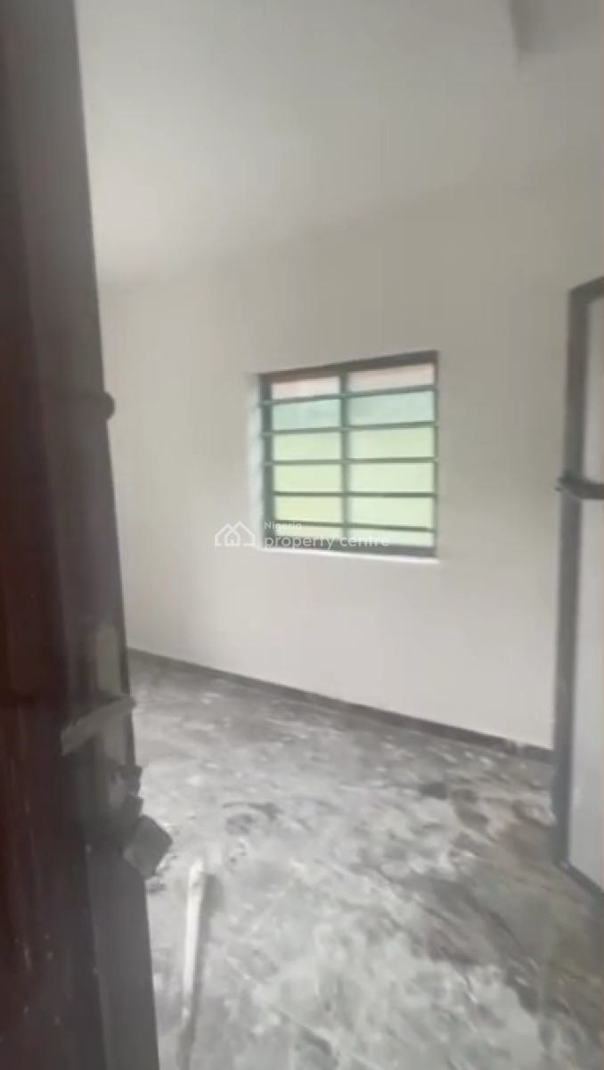 a Very Decent and Spacious Roomself Apartment Roy, Off Pedro, Shomolu, Lagos, Self Contain (single Rooms) for Rent