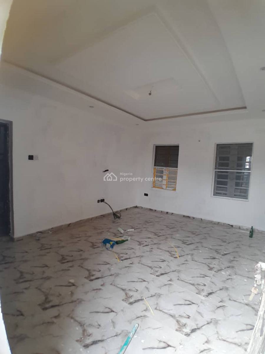 Well Finished 2 Bedroom Flat All Room Ensuit, Gated Compound, at Off Aborishade Road, Lawanson Surulere, Lagos.., Surulere, Lagos, Flat / Apartment for Rent