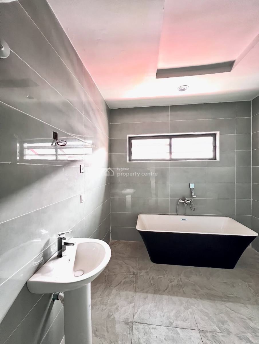 Fully Serviced 4 Bedroom Terrace Duplex with Bq, Lekki Phase 1, Lekki Phase 1, Lekki, Lagos, Terraced Duplex for Sale