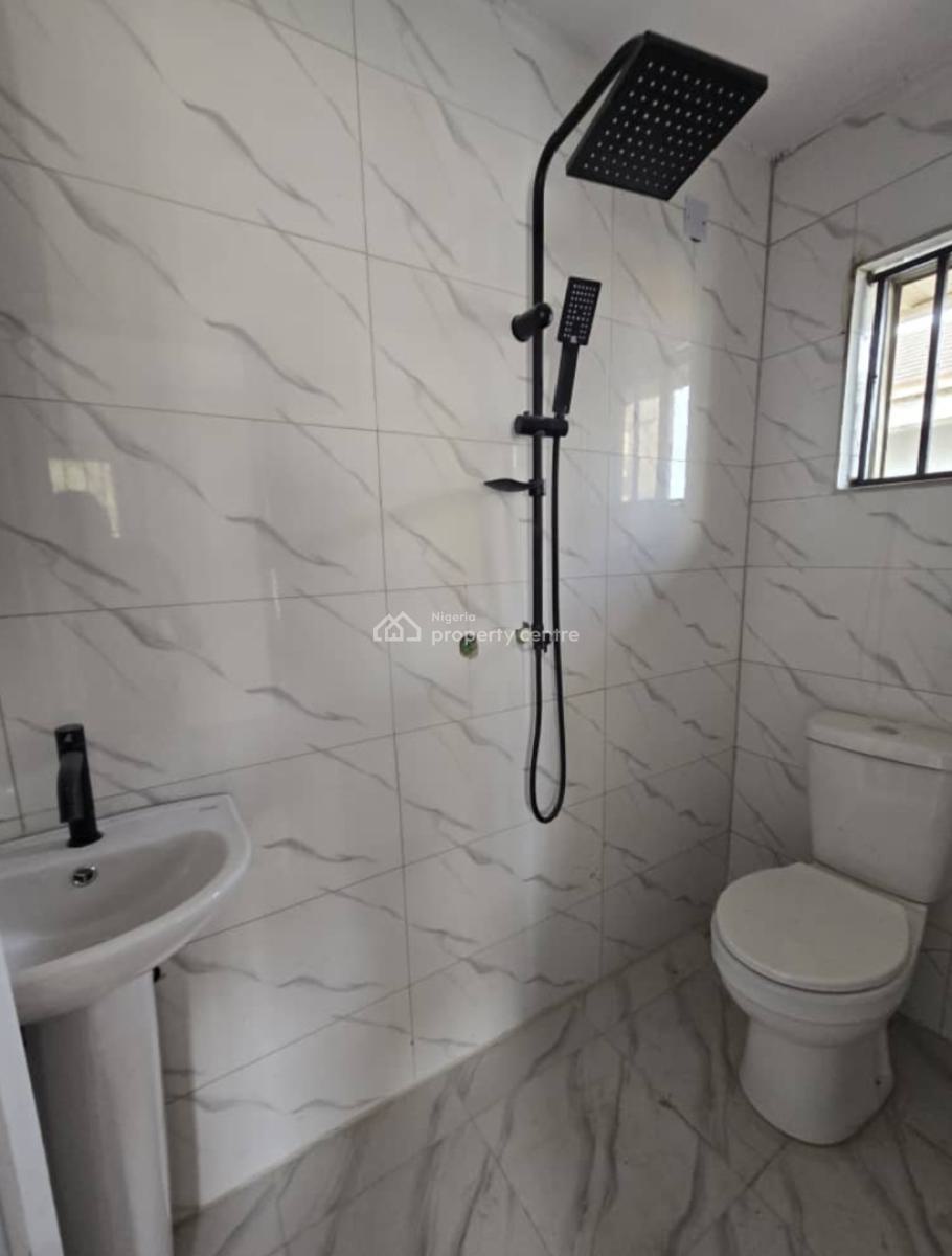 Renovated 3 Bedroom Flat + Pop+ Amenities, Lovely Serene Environment @ Magodo Gra 2 Lagos, Gra Phase 2, Magodo, Lagos, Flat / Apartment for Rent