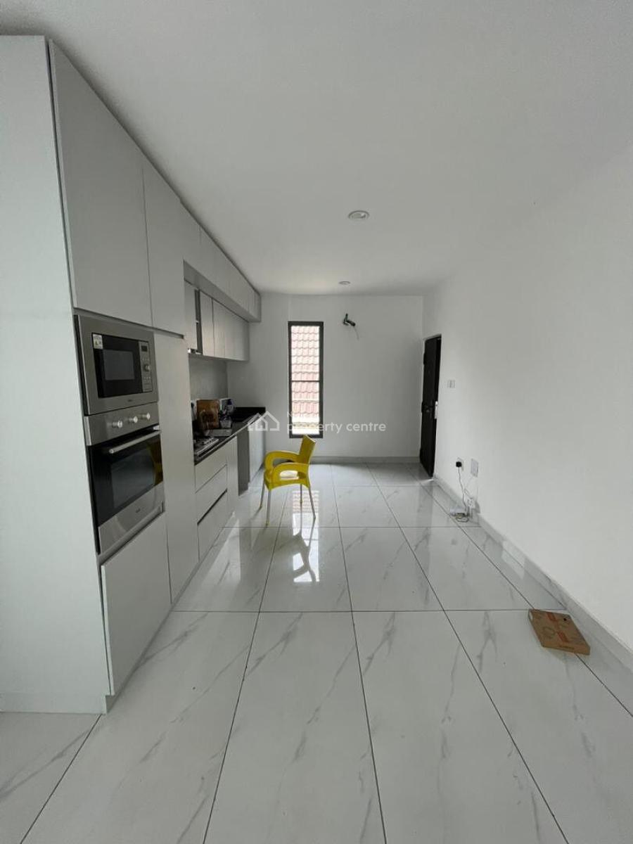 Fully Serviced 3-bedroom Apartment with Bq, Swimming Pool & Gym, Lekki Phase 1, Lekki, Lagos, Flat / Apartment for Rent