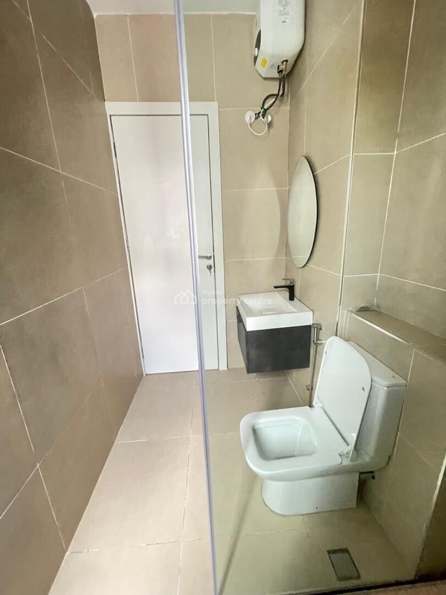 Fully Serviced 3-bedroom Apartment with Bq, Swimming Pool & Gym, Lekki Phase 1, Lekki, Lagos, Flat / Apartment for Rent